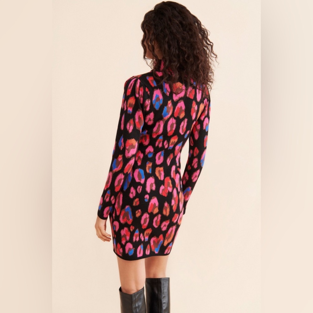 Farm Rio Iridescent Leopards Fitted Sweater Dress in Black Sz. XS Sz. X-Small - Picture 4 of 16